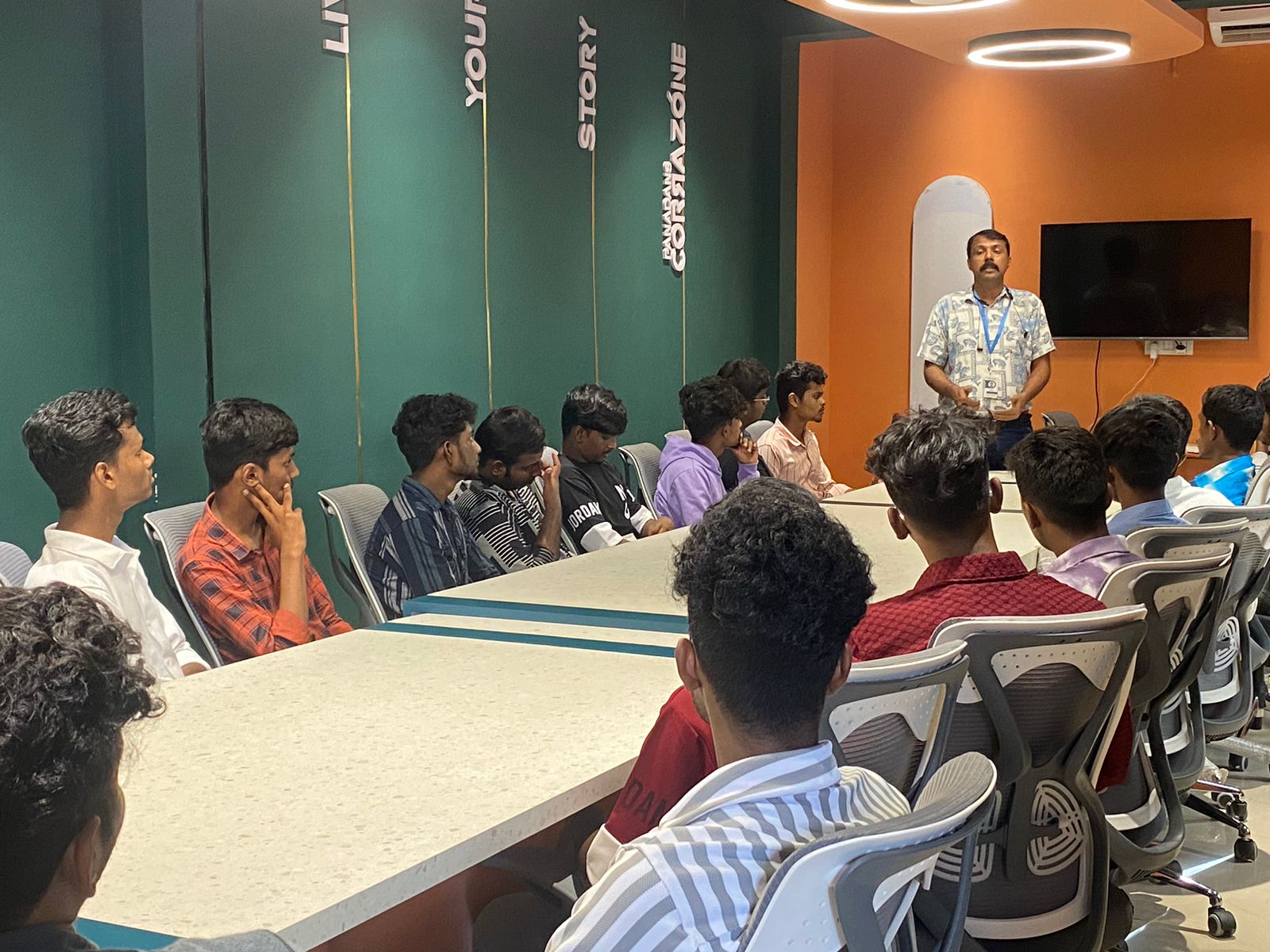 Internship/projects in gurgaon